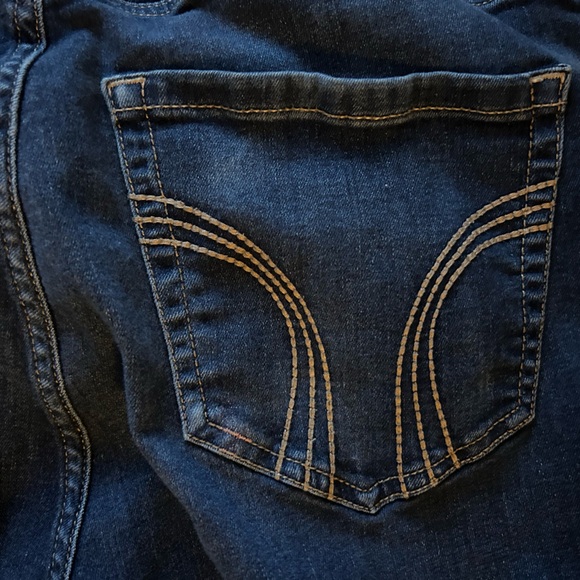 Hollister Curvy High-Rise Super Skinny Jeans - Picture 8 of 8